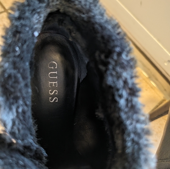 Fun, sexy, Guess bootie stiletto - Picture 3 of 7